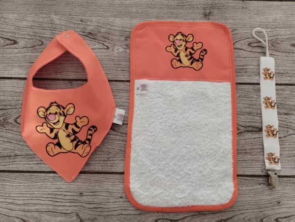 Conjunto Bebe Personajes Body Nacimiento A 12 Meses Ajuar - Imagen 3